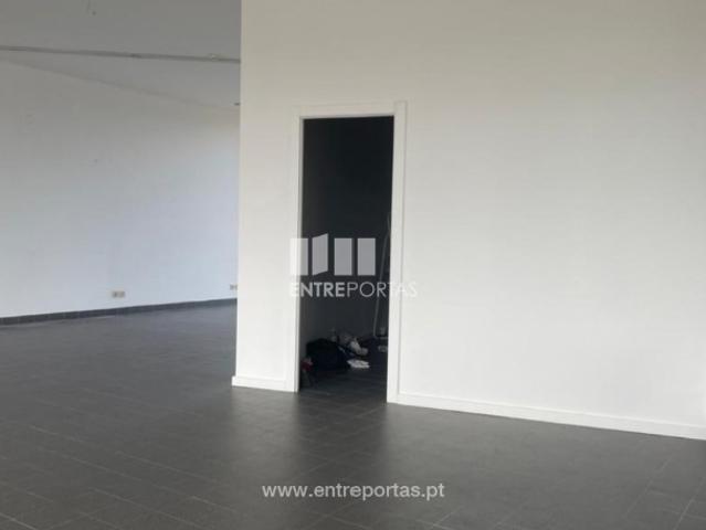 Loja venda em Fonte Grossa, Viana Do Castelo