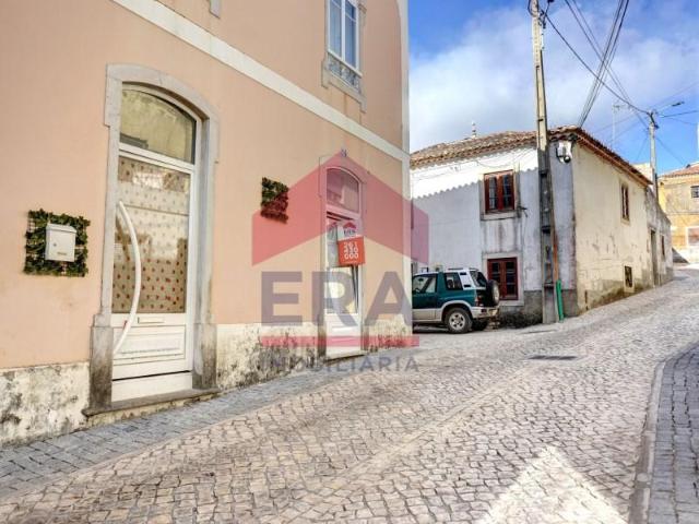 Loja venda em Casal Serrano, Lourinhã