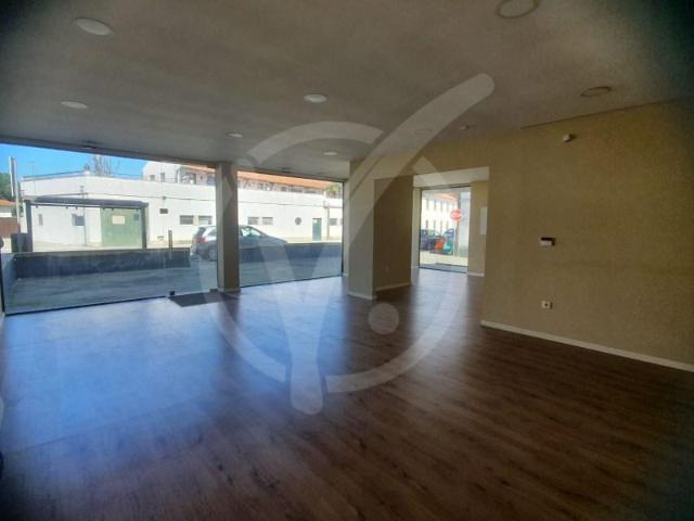 Ponto Comercial alugar em Barcelos Ponto Comercial alugar em Barcelos