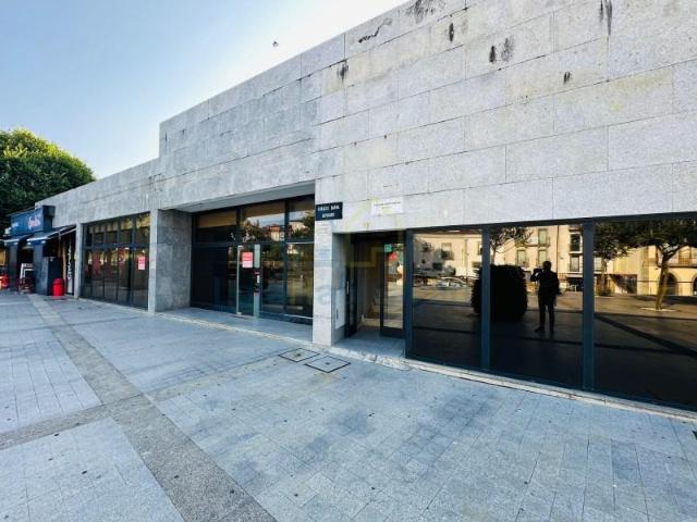 Ponto Comercial alugar em Barcelos