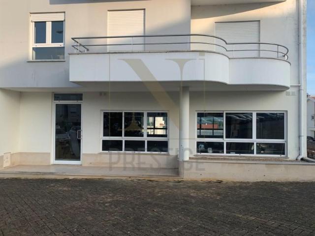 Loja alugar em Coimbrã, São Silvestre