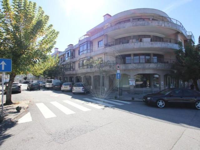 Ponto Comercial alugar em Guimarães, Fermentões