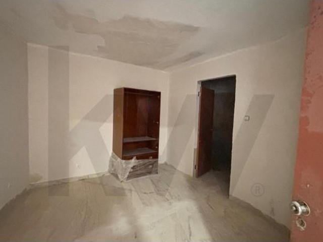 Loja alugar em Santo António, Lisboa