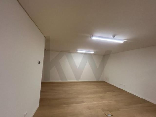 Loja alugar em Estrela, Lisboa