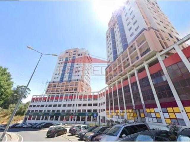 Ponto Comercial venda em Loures