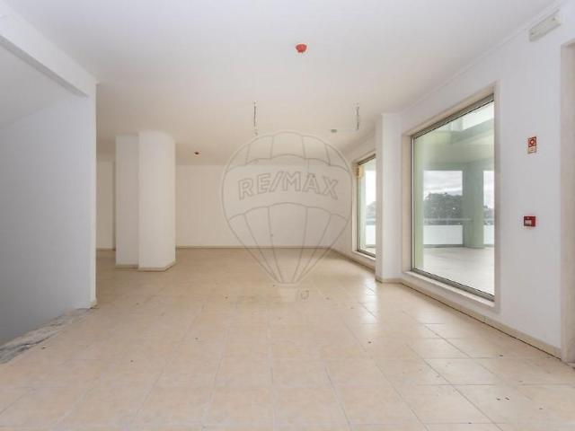 Loja venda em Bairro do Grilo, Santiago Dos Velhos