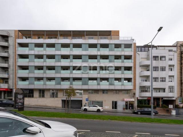 Loja alugar em Maia, Gueifães