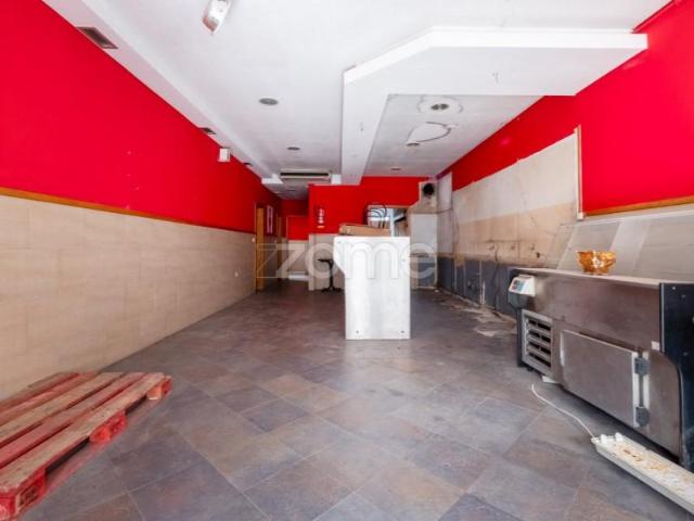 Ponto Comercial alugar em Maia