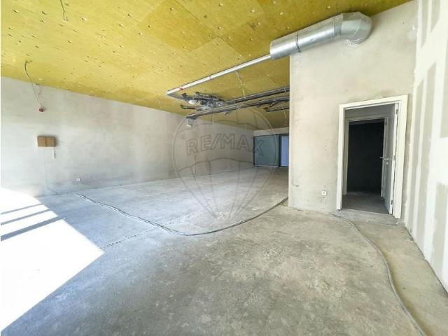 Loja alugar em Oeiras, Lisboa