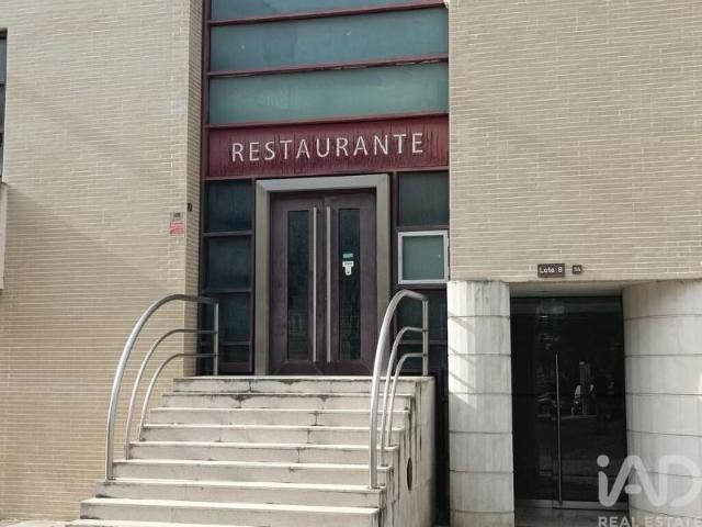 Loja alugar em Bairro do Aqueduto, Oeiras