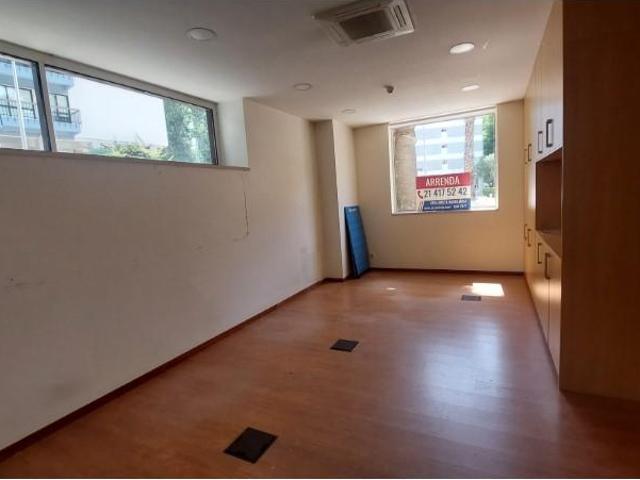 Loja alugar em Oeiras, Lisboa