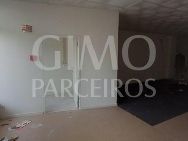 Loja venda em Oliveira Do Bairro, Aveiro