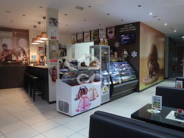 Ponto Comercial alugar em Paredes Ponto Comercial alugar em Paredes