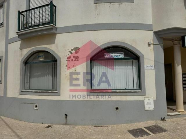 Loja venda em Bufarda, Peniche