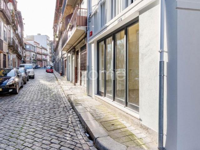 Ponto Comercial alugar em Porto