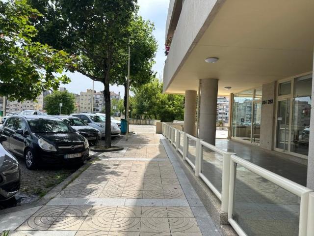 Loja alugar em Porto
