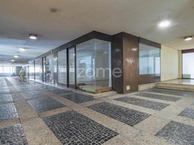 Ponto Comercial alugar em Porto