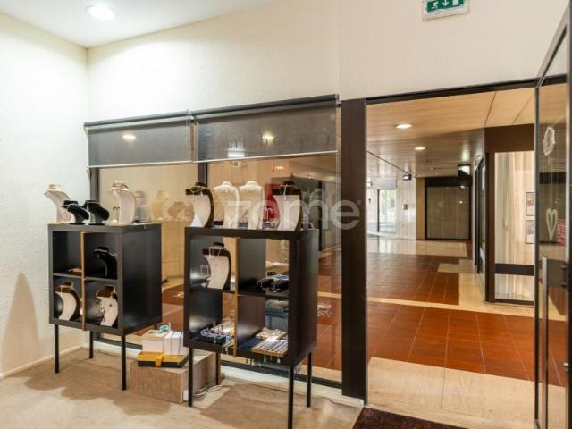 Loja alugar em Porto