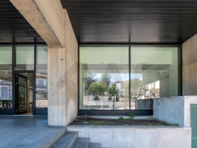 Loja alugar em Porto, Lordelo Do Ouro