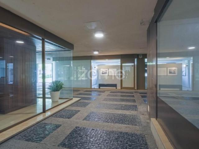 Ponto Comercial alugar em Porto
