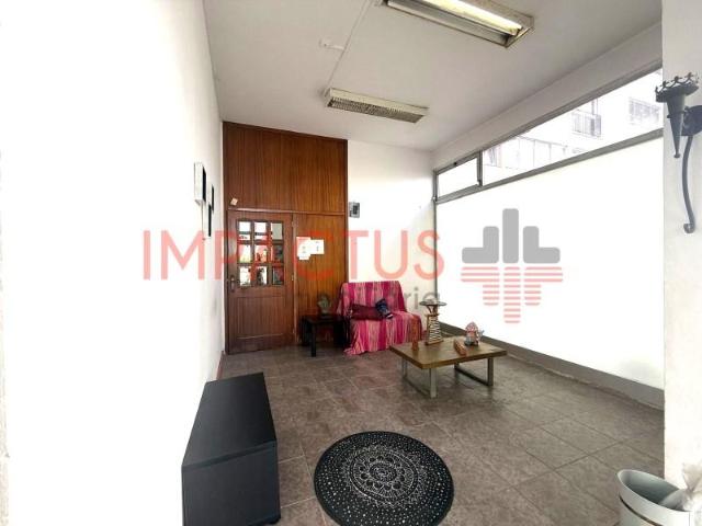 Ponto Comercial alugar em Porto