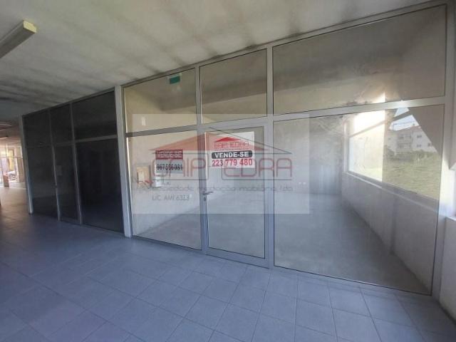 Loja venda em São João Da Madeira, Aveiro
