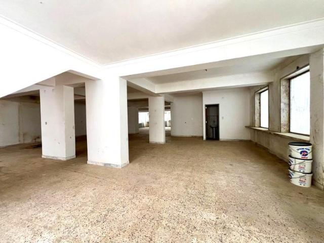 Loja alugar em Fonte das Eiras, Sintra