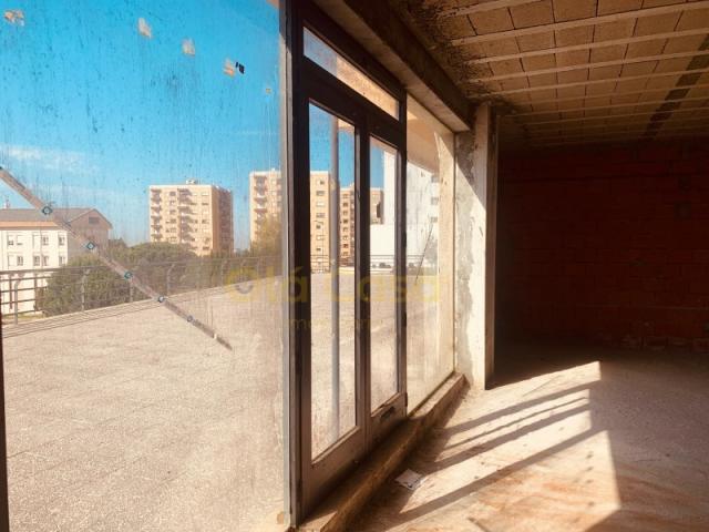 Ponto Comercial alugar em Vila Nova De Gaia, Mafamude
