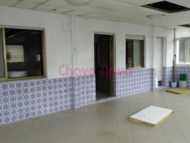 Loja alugar em Laborim, Vila Nova De Gaia