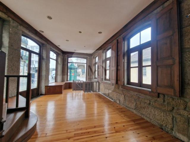 Ponto Comercial alugar em Vila Real Ponto Comercial alugar em Vila Real