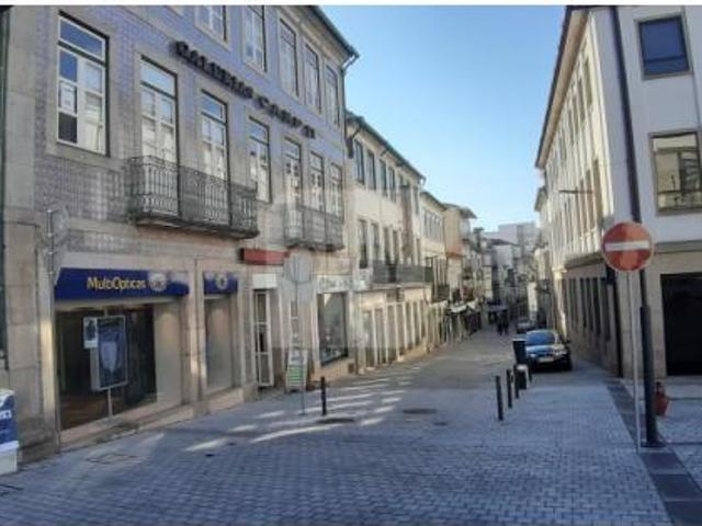 Ponto Comercial alugar em Vila Real Ponto Comercial alugar em Vila Real