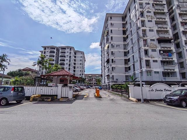 Apartment for sale in Langat, Selangor