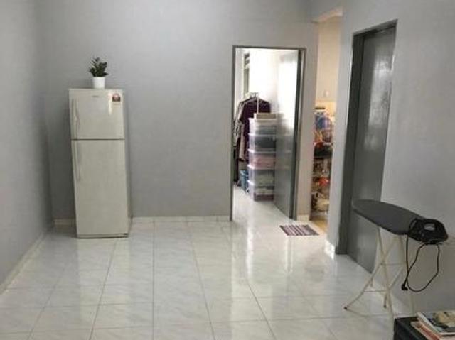 Apartment for sale in Petaling, Damansara Damai