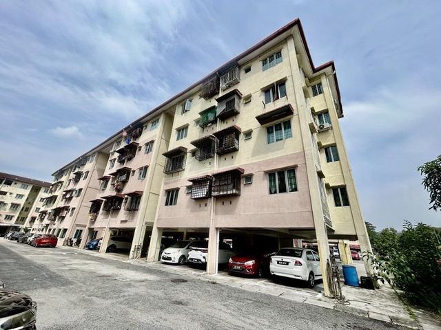 Flat for sale in Kajang, Langat