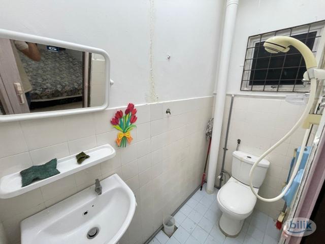 Room for rent in Malaka