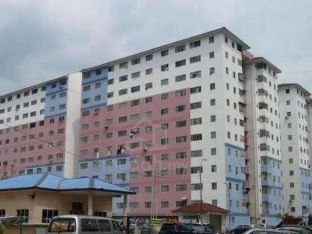 Flat for sale in Petaling, Subang Jaya