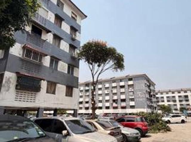 Flat for sale in Petaling, Damansara Damai
