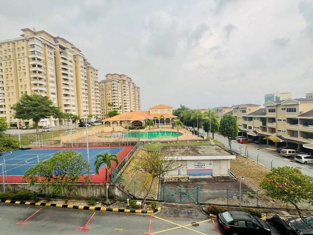 Townhouse for sale in Petaling, Alam Impian