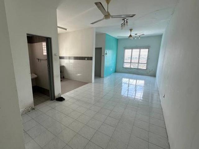 Apartment for sale in Kajang, Langat
