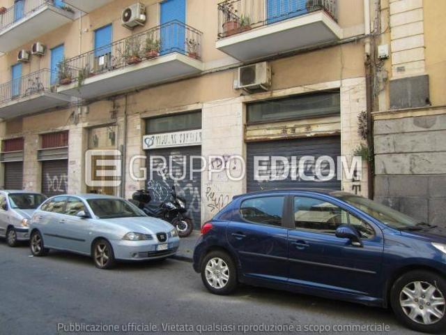 Locale Commerciale in vendita a Catania, Sicilia