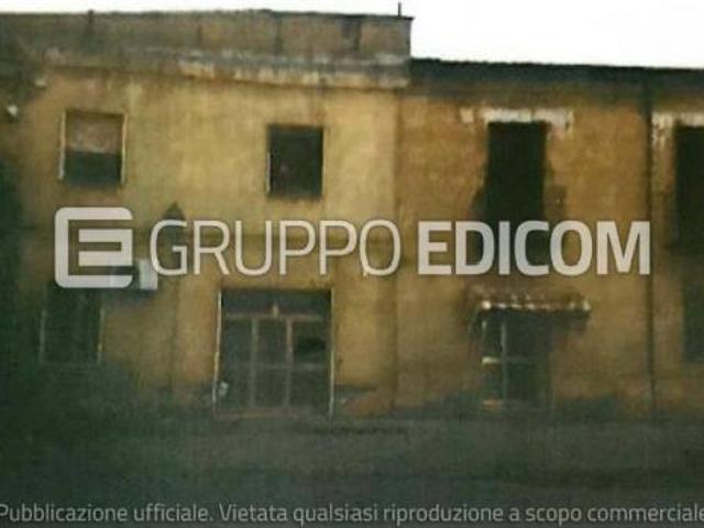 Locale Commerciale in vendita a Calabria, Vibo Valentia