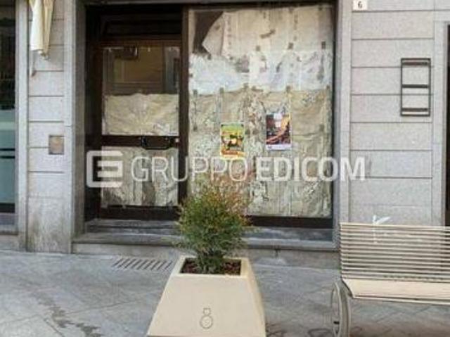 Locale Commerciale in vendita a Piemonte, Alessandria