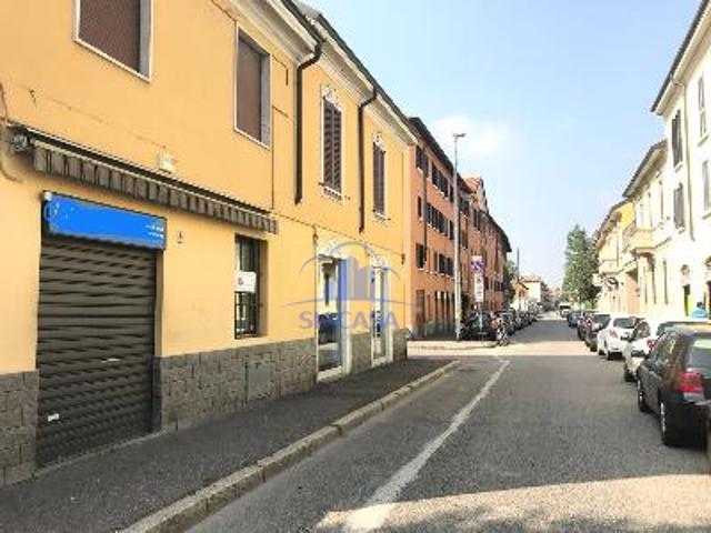 Locale Commerciale in vendita a Centro, Monza