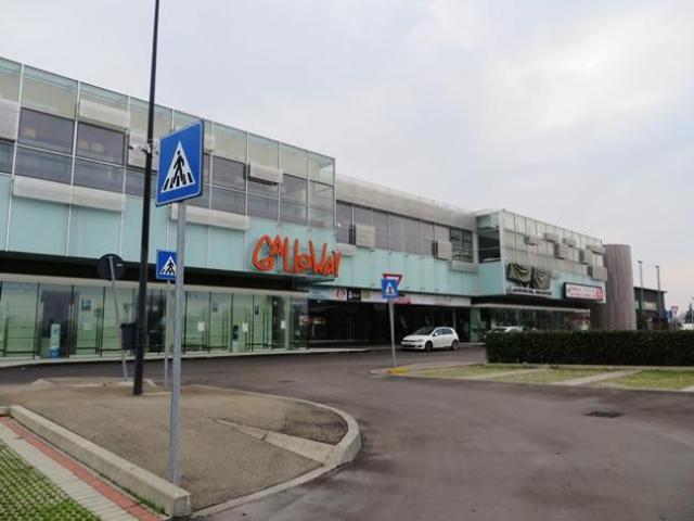 Locale Commerciale in vendita a San Prospero Parmense, Parma
