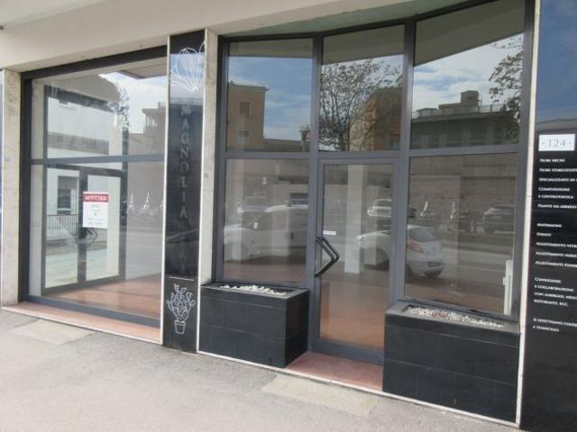 Locale Commerciale in affitto a San Giuliano, Rimini