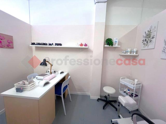 Locale Commerciale in vendita a Zimella, Veneto
