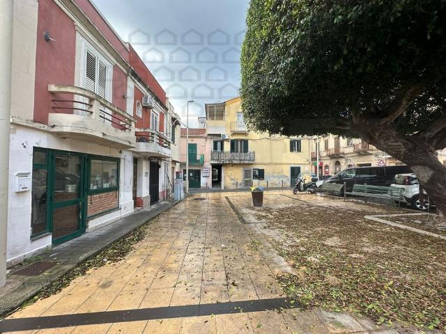 Locale Commerciale in vendita a I Circoscrizione, Messina