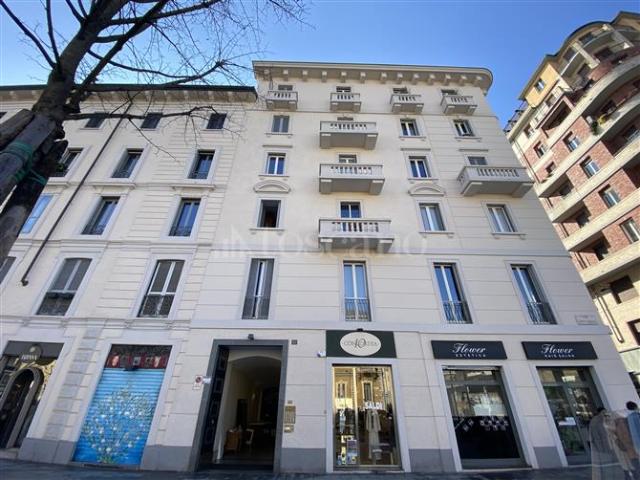 Locale Commerciale in vendita a Municipio 4, Milano
