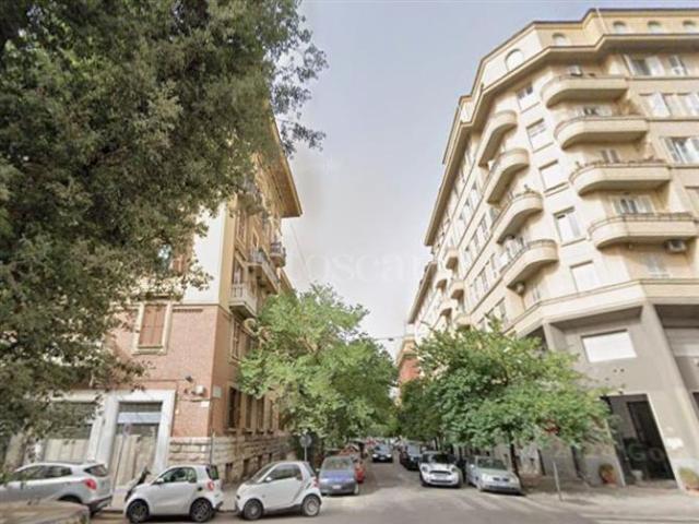 Locale Commerciale in vendita a Municipio Roma II, Roma Capitale