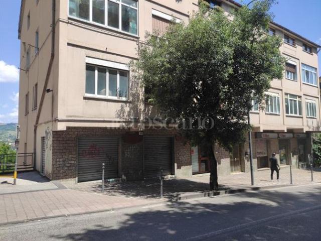 Locale Commerciale in vendita a Santa Maria, Potenza